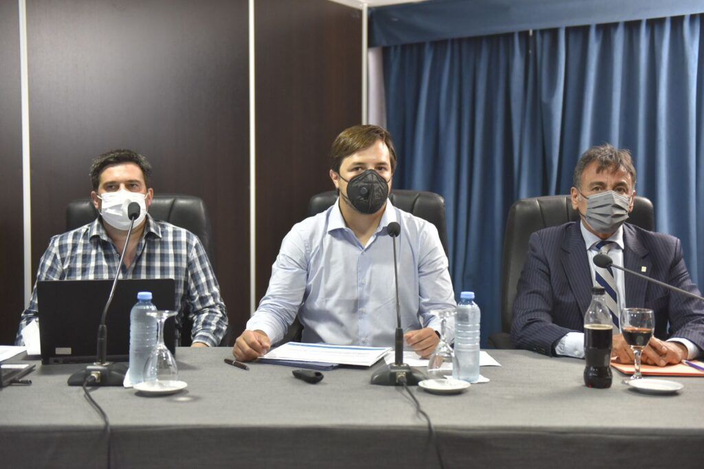 PRESUPUESTO 2022: EL MINISTRO NICOLÁS KREPLAK BRINDÓ INFORMES A LEGISLADORES Y LEGISLADORAS DE TODOS LOS BLOQUES