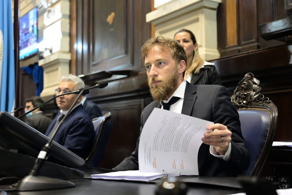 APRUEBAN LA CREACIÓN DE UN OBSERVATORIO ESTATAL CONTRA EL ACOSO LABORAL Y SANCIONAN UNA COMISIÓN PARA ANALIZAR LA LEGISLACIÓN PROCESAL PENAL