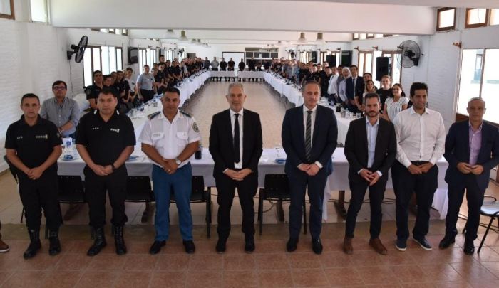 El ministro de Justicia y Derechos Humanos de la provincia de Buenos Aires, Julio Alak, compartió una reunión de trabajo con las
