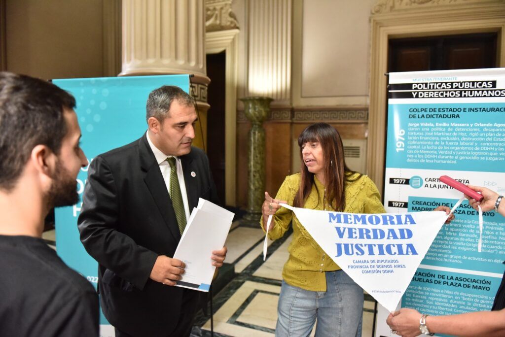SE PRESENTÓ LA MUESTRA «POLÍTICAS PÚBLICAS Y DERECHOS HUMANOS»
