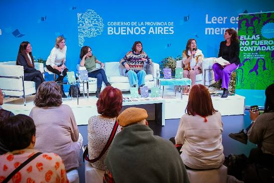 Presentación de las dos ediciones de "Ellas no fueron contadas"