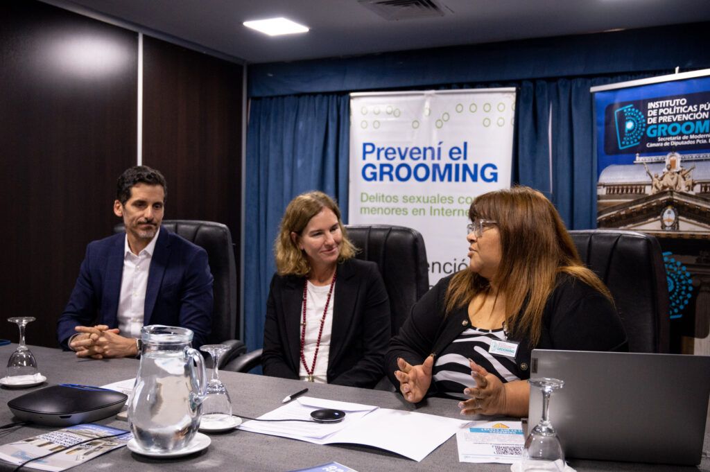 Presentaron la campaña provincial de prevención del grooming para organismos públicos