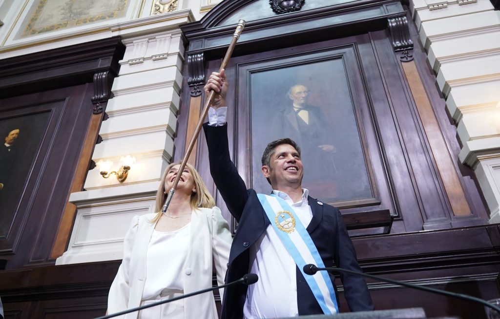 KICILLOF JURÓ ANTE LA ASAMBLEA LEGISLATIVA: «NOS ELIGIERON PARA SEGUIR TRANSFORMANDO»