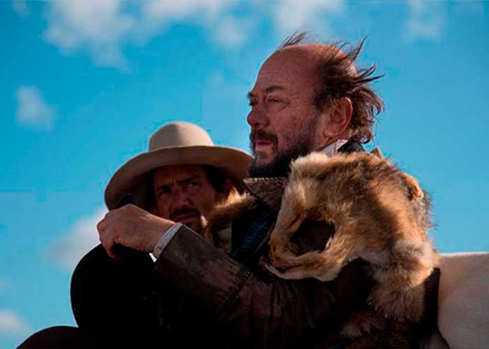 “Dos manzanas” un film de Eduardo Raspo, propone un encuentro imaginario entre Charles Darwin y Juan Manuel de Rosas