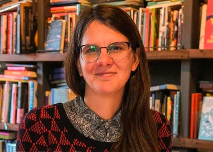 Julia Bustos, gestora cultural y librera de Musaraña