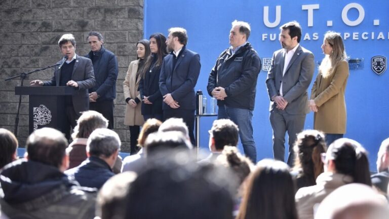 Kicillof inauguró base de la UTOI en Lomas de Zamora