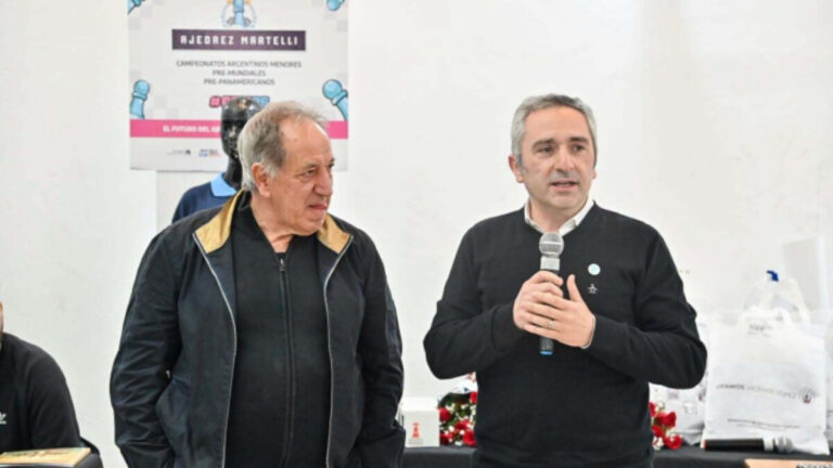 Reconocimiento al Círculo de Ajedrez de Villa Martelli en su 72º aniversario