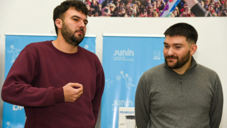 La Provincia entrega equipamiento escolar en Junín