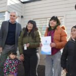 Entrega de viviendas modulares en Berisso