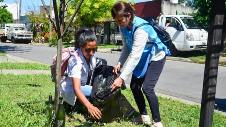 Semana de descacharrado para prevenir el dengue en Buenos Aires