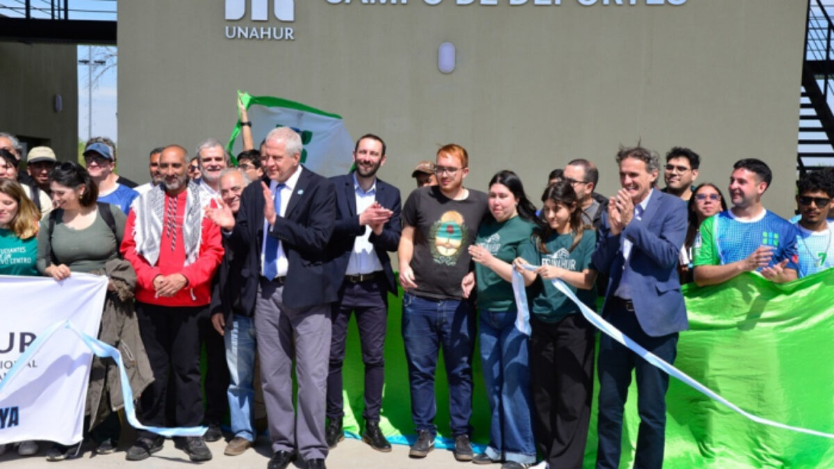 Inauguran nuevo Campo de Deportes en la UNAHUR