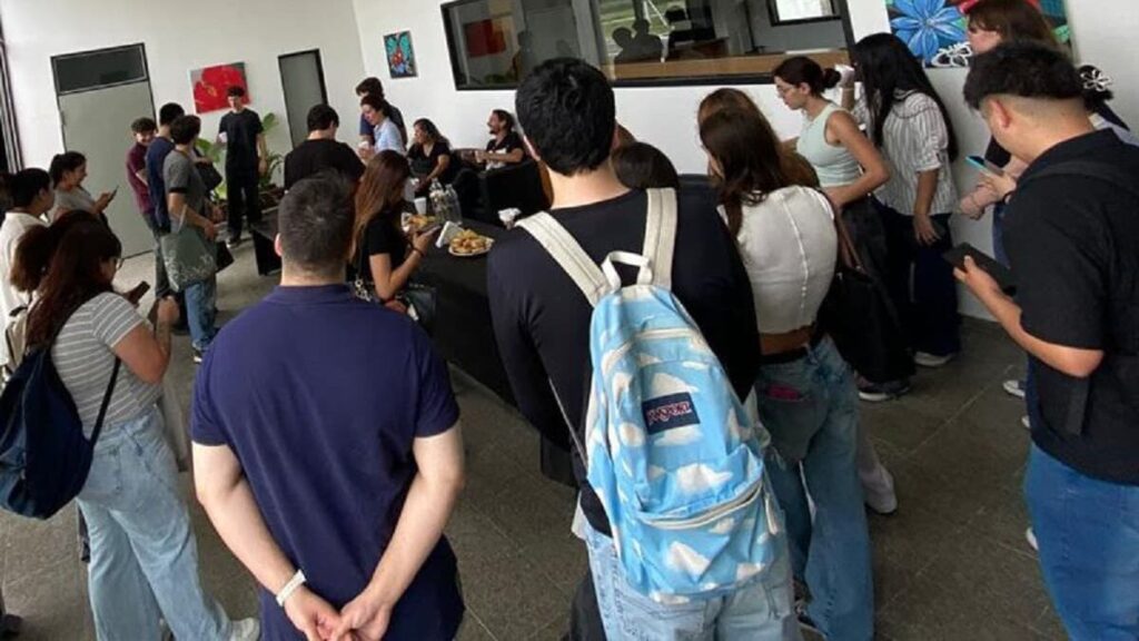jovenes y arraigo