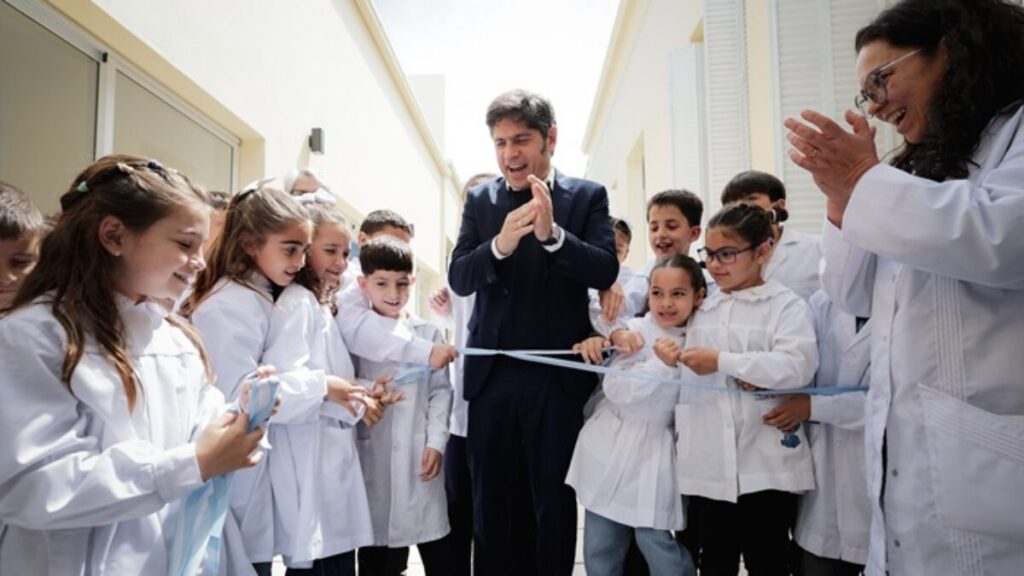 Inauguran refacción de la Escuela Primaria N°1 en General Villegas