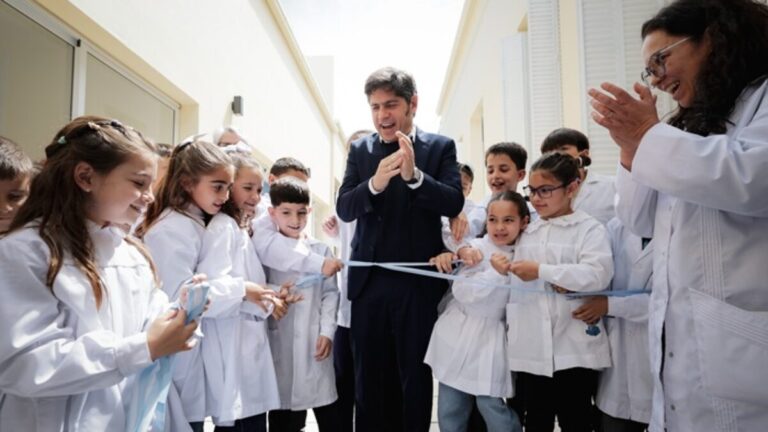 Inauguran refacción de la Escuela Primaria N°1 en General Villegas