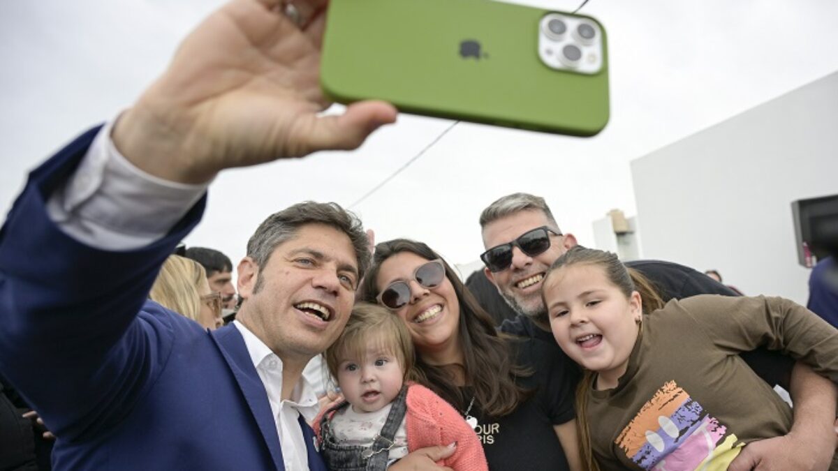 Kicillof entrega 64 viviendas en San Vicente