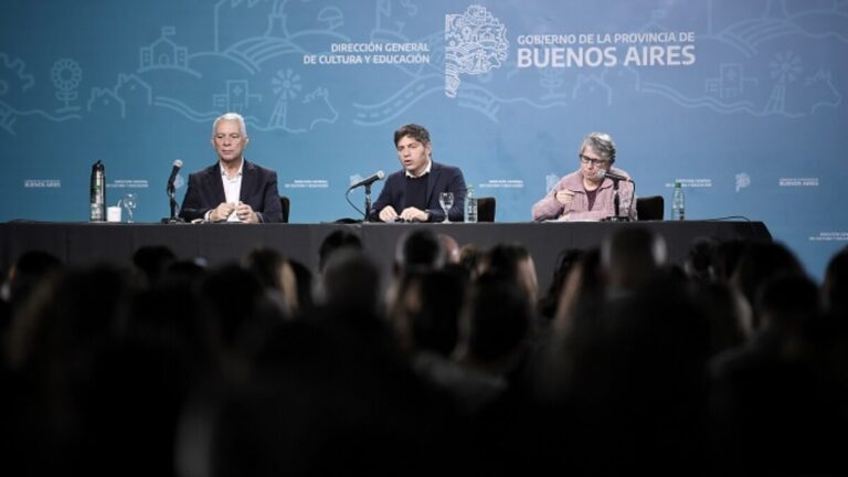Kicillof destaca la importancia de la educación pública en su aniversario