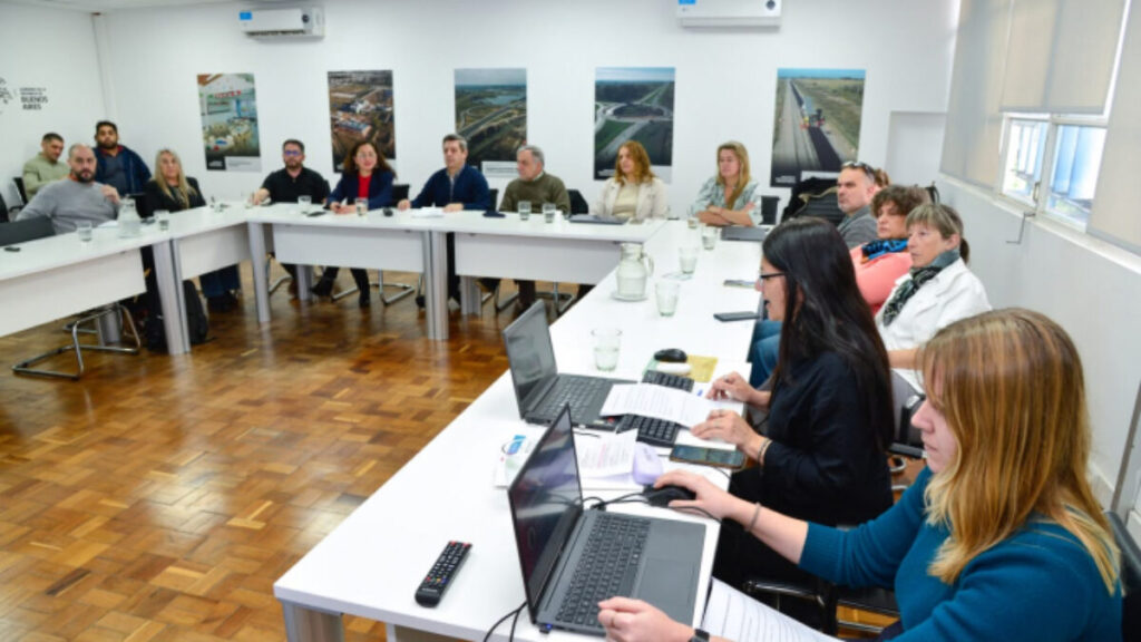Presentan bases para la gestión de cianobacterias en Buenos Aires